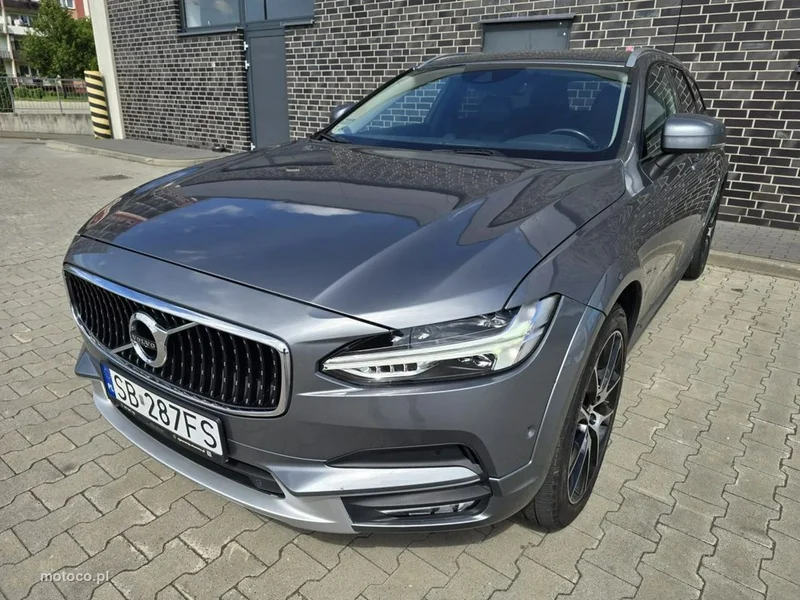 Volvo V90 Cross Country 6