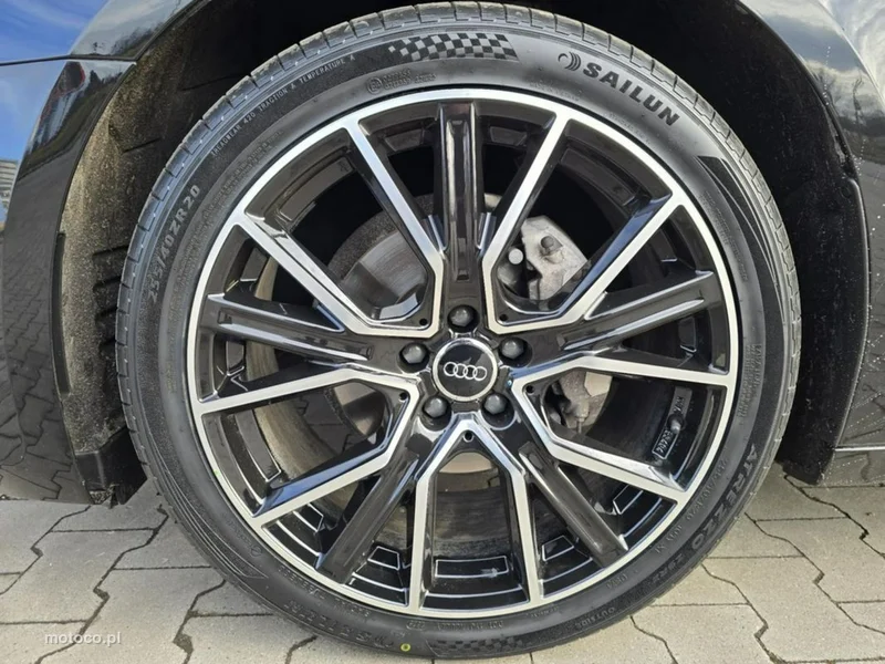 Audi A6 C8 39