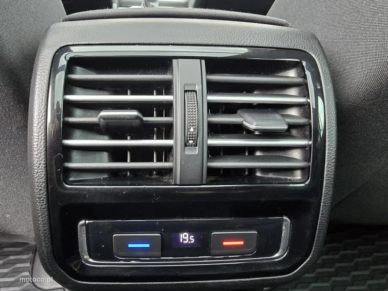 Volkswagen Passat B8 24