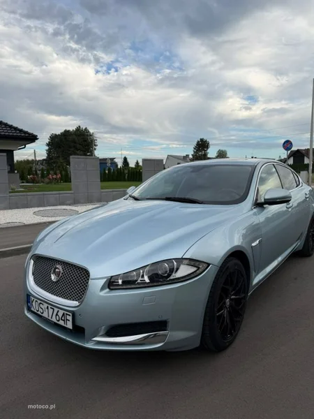 Jaguar XF 2