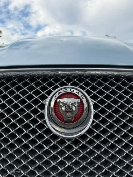 Jaguar XF 14