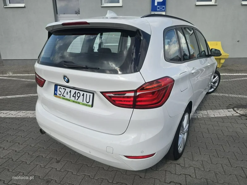 BMW Seria 2 F45 218 12