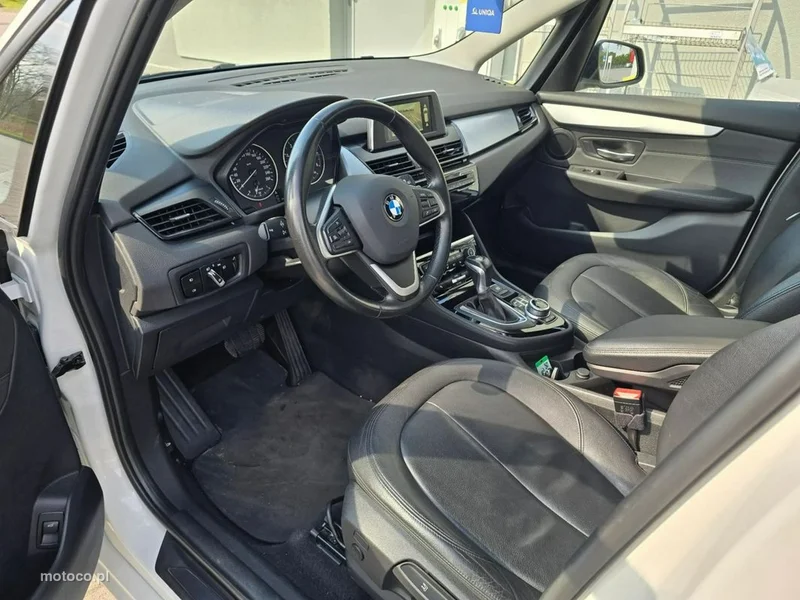 BMW Seria 2 F45 218 37