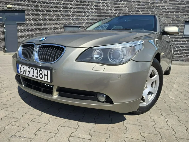 BMW Seria 5 E60 M550i 2