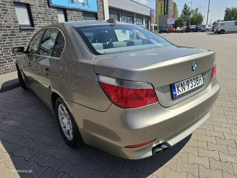 BMW Seria 5 E60 M550i 15