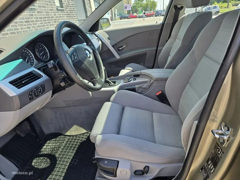 BMW Seria 5 E60 M550i 19