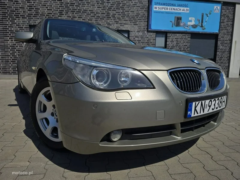 BMW Seria 5 E60 M550i 3
