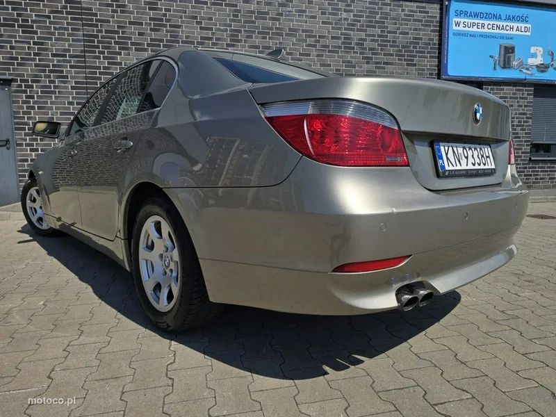 BMW Seria 5 E60 M550i 10