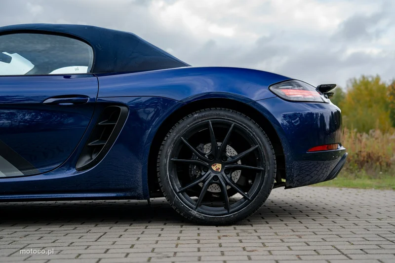 Porsche 718 Boxster 14