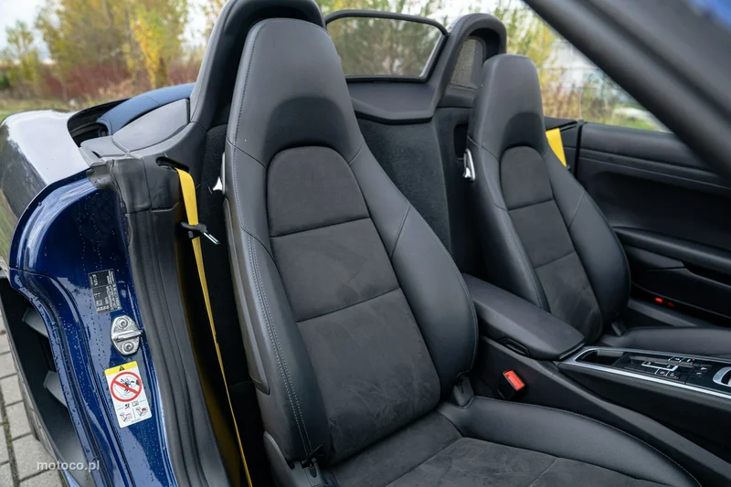 Porsche 718 Boxster 20