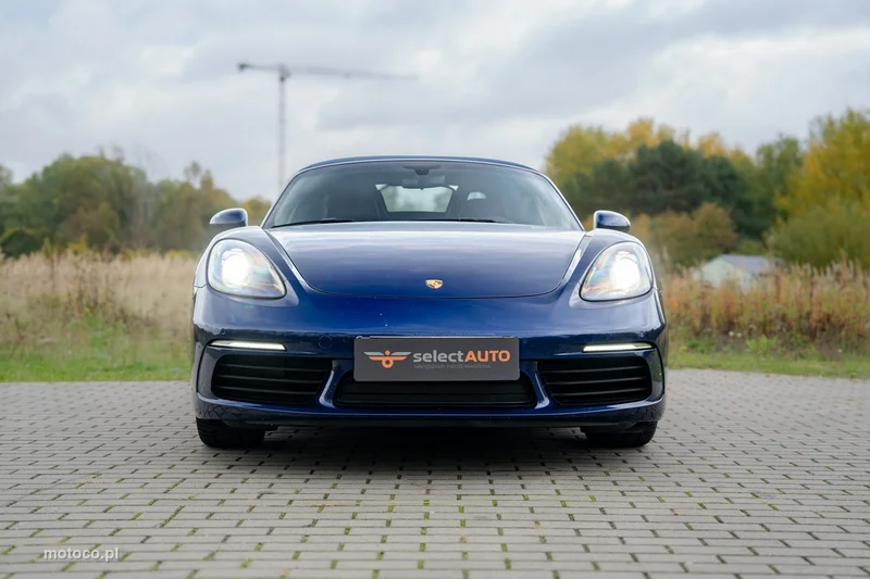 Porsche 718 Boxster 9