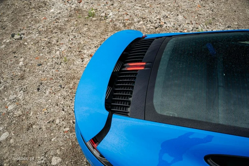 Porsche 911 992 15