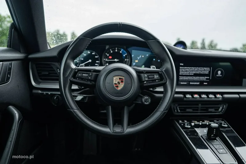 Porsche 911 992 19