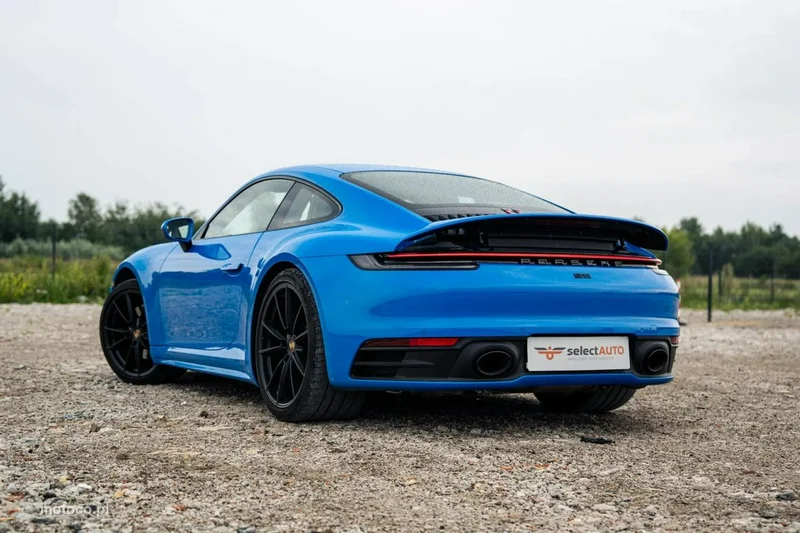 Porsche 911 992 4
