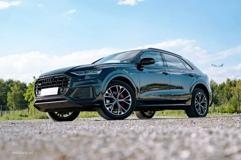 Audi Q8 4M 12