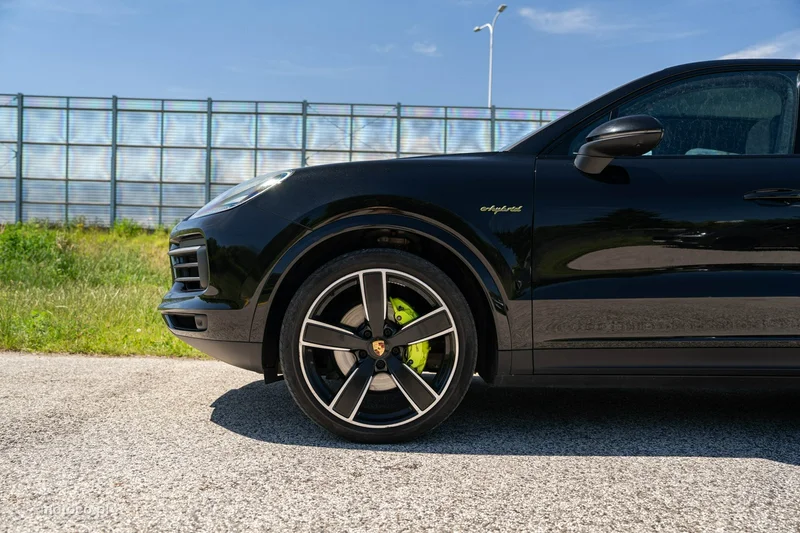 Porsche Cayenne 9YA 11
