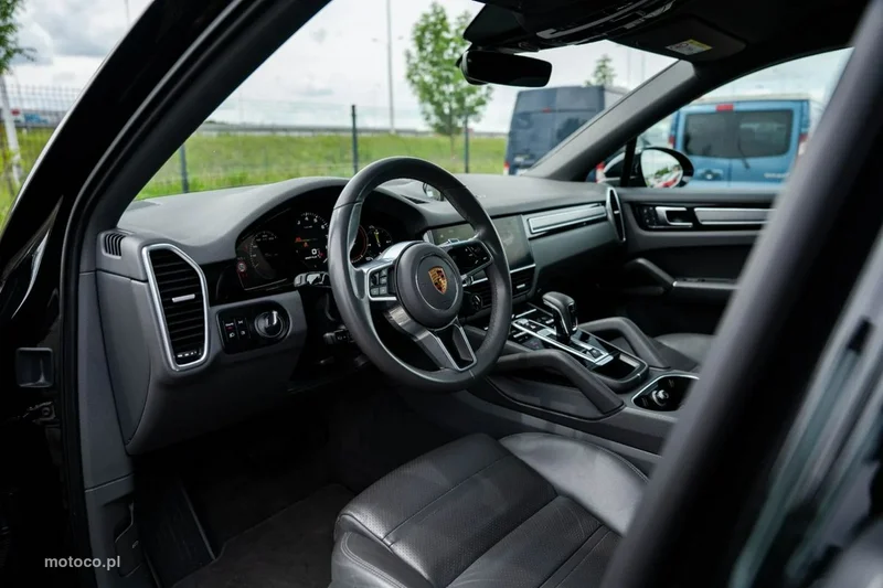 Porsche Cayenne 9YA 15
