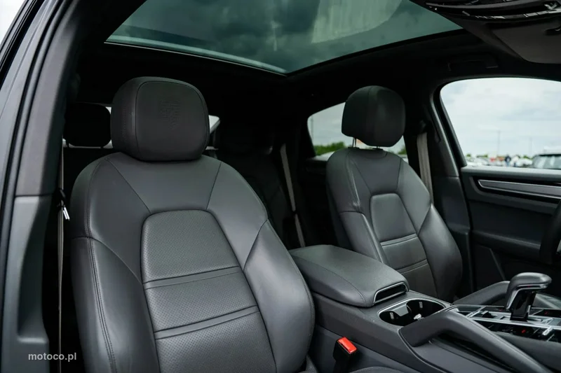 Porsche Cayenne 9YA 24