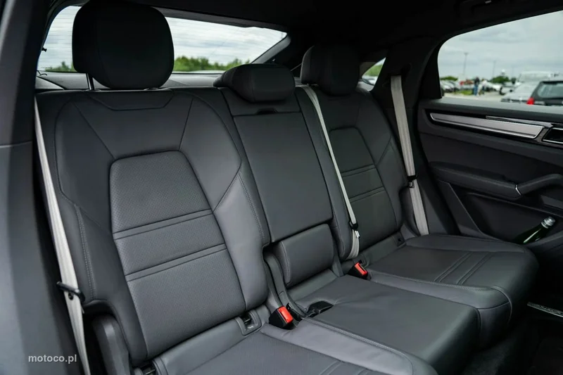Porsche Cayenne 9YA 25