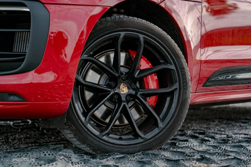 Porsche Macan 95B 16