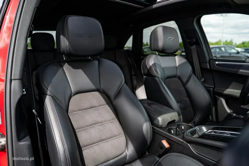 Porsche Macan 95B 25