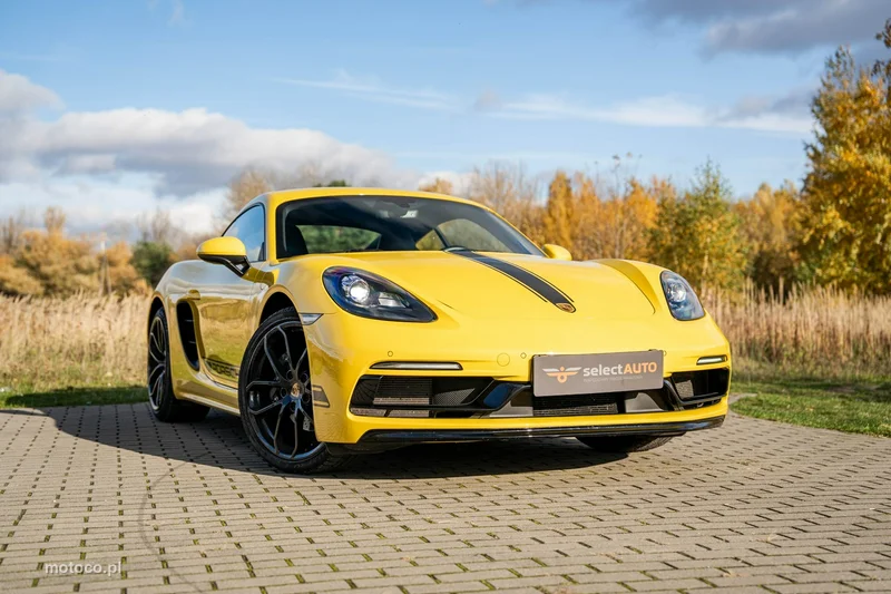 Porsche 718 Cayman 3