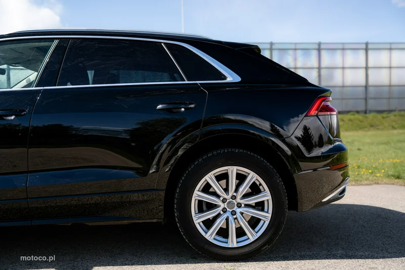 Audi Q8 4M 12
