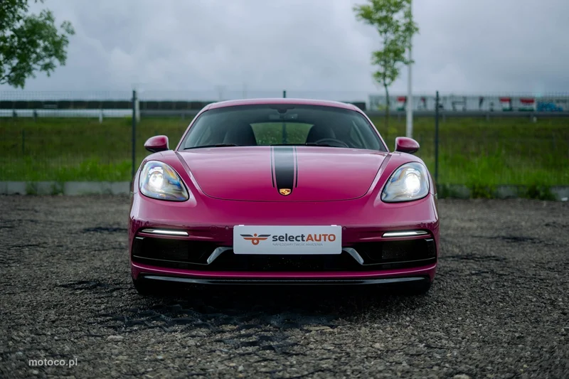 Porsche 718 Cayman 2