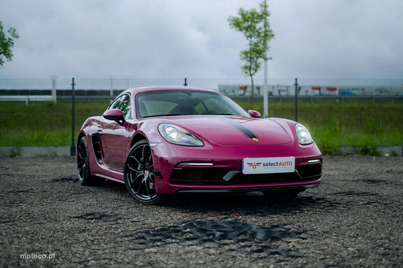 Porsche 718 Cayman 3