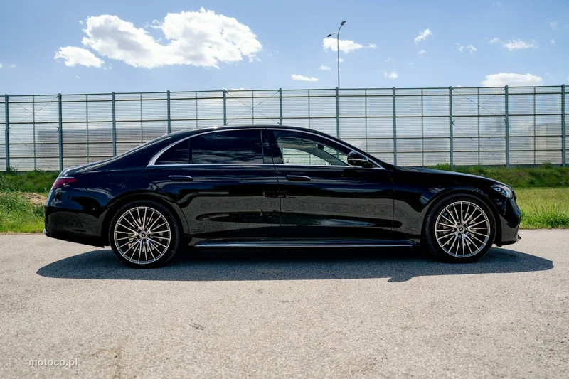Mercedes-Benz Klasa S W223 S 400 8