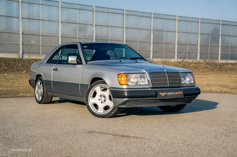 Mercedes-Benz Klasa E W124 E 320 3