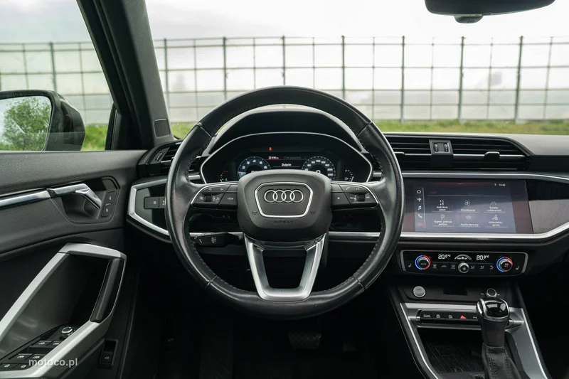 Audi Q3 F3 18
