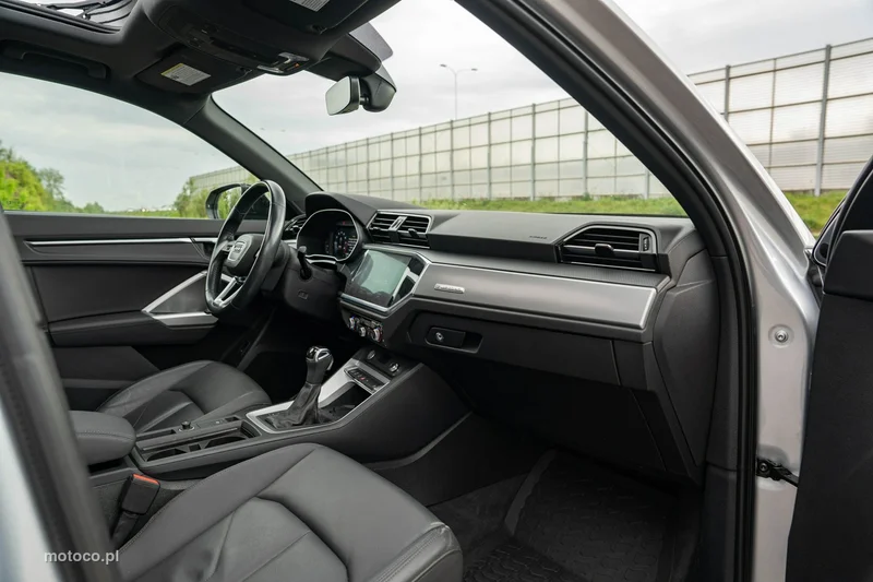 Audi Q3 F3 22