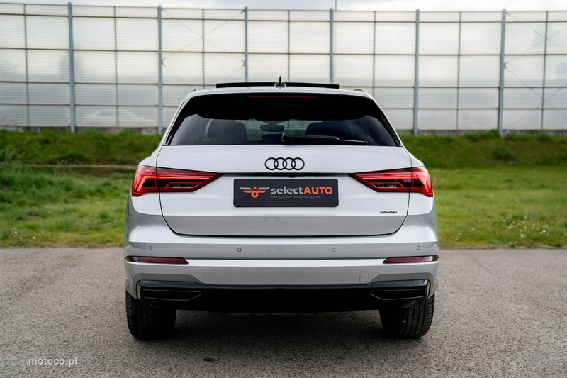 Audi Q3 F3 5
