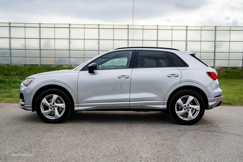 Audi Q3 F3 10