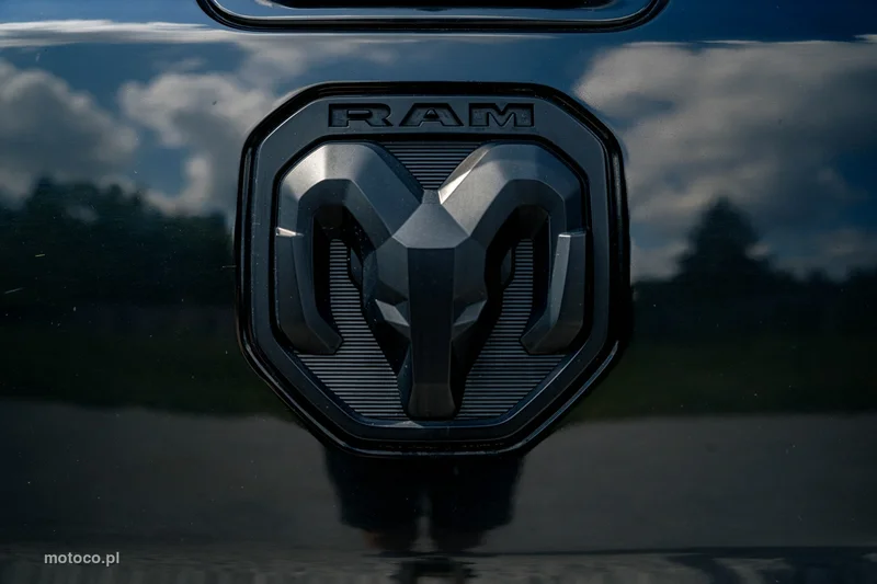 RAM 1500 14