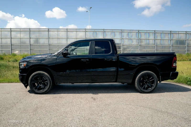 RAM 1500 8