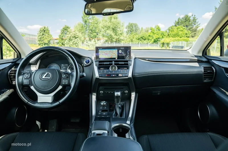 Lexus NX 20
