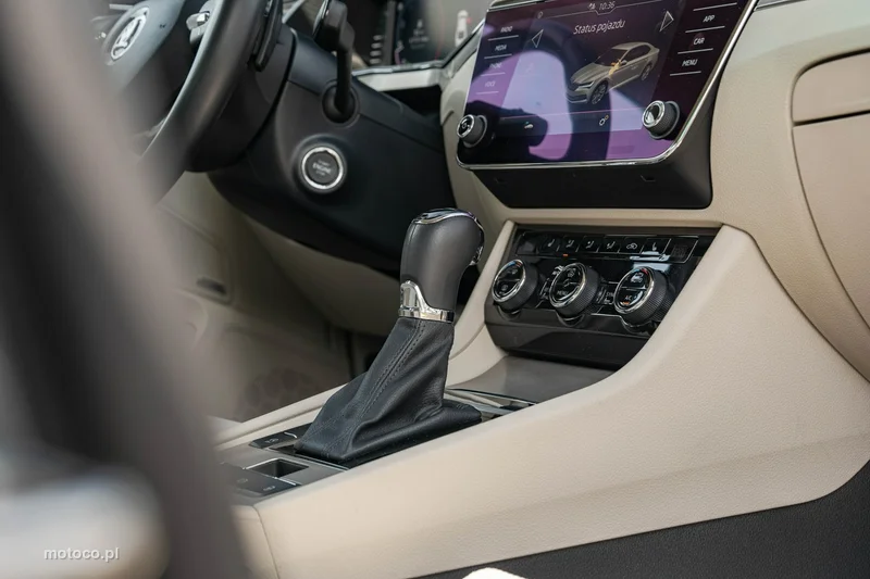 Skoda Superb III 22