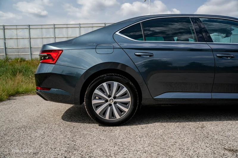 Skoda Superb III 8
