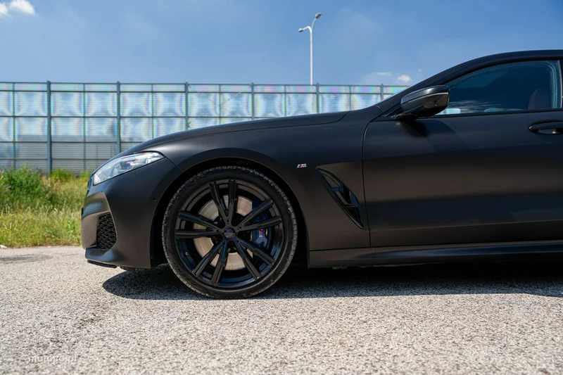 BMW Seria 8 G14 850 11