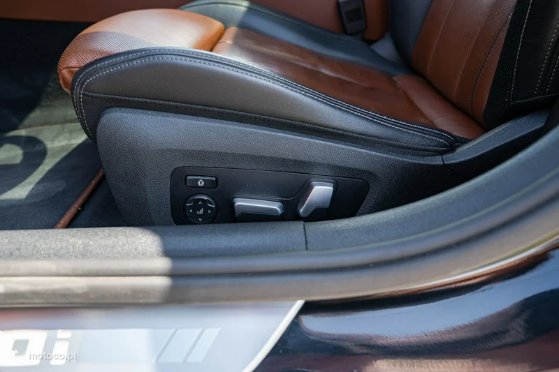 BMW Seria 8 G14 850 28