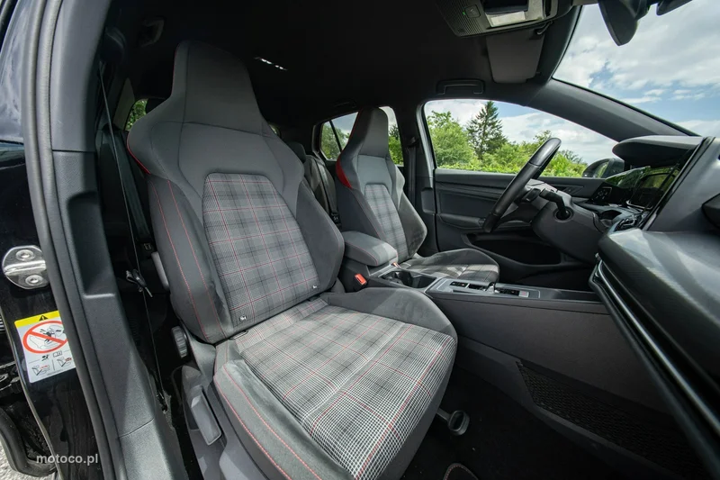 Volkswagen Golf VIII 22