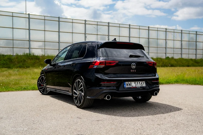 Volkswagen Golf VIII 4