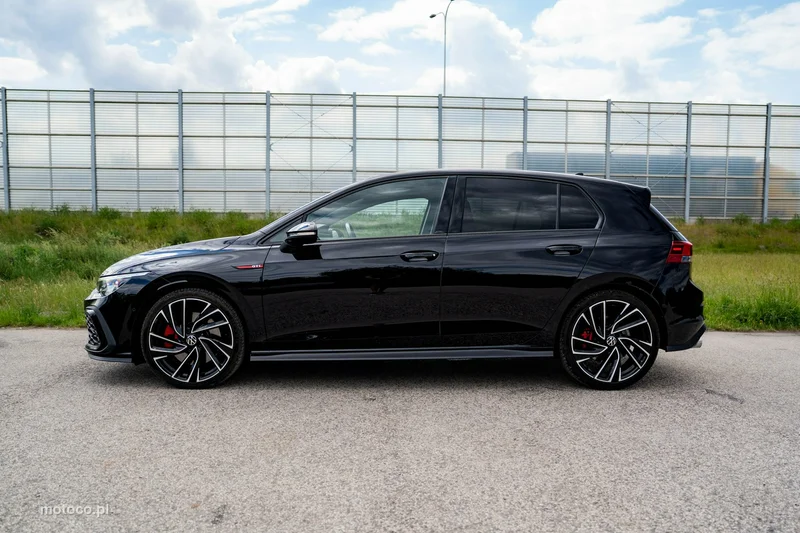 Volkswagen Golf VIII 7