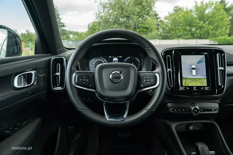 Volvo XC 40 18