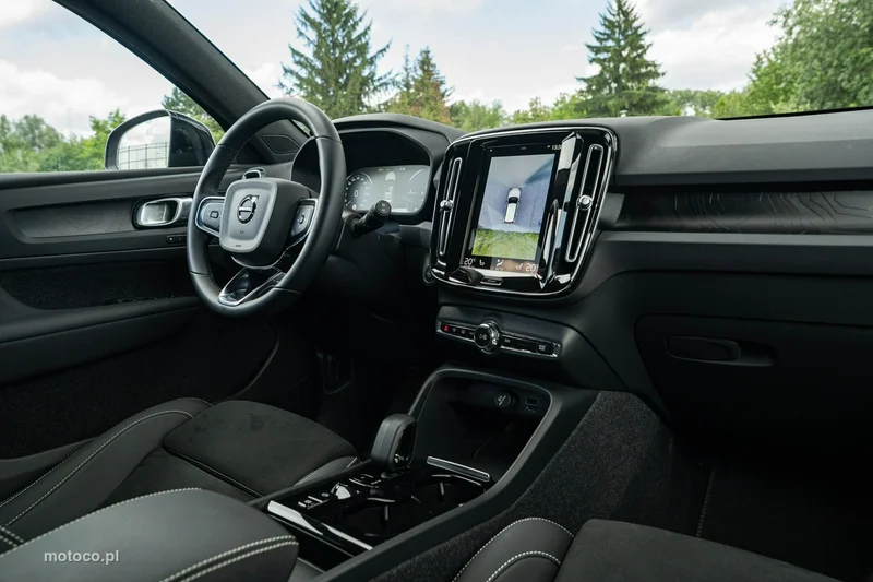 Volvo XC 40 23