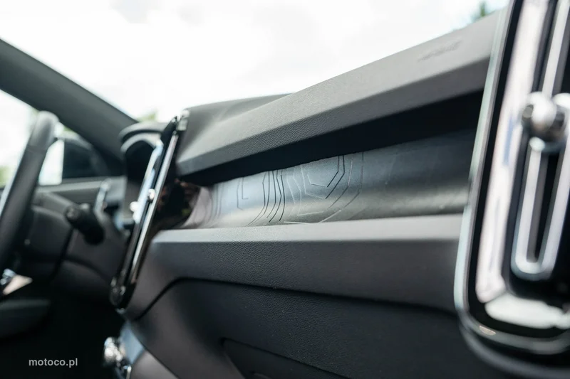 Volvo XC 40 24
