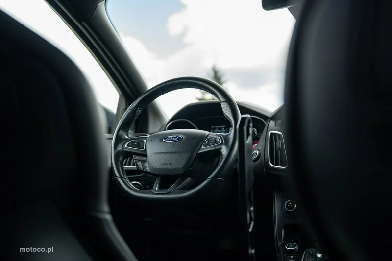 Ford Focus III 16