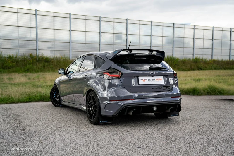 Ford Focus III 4